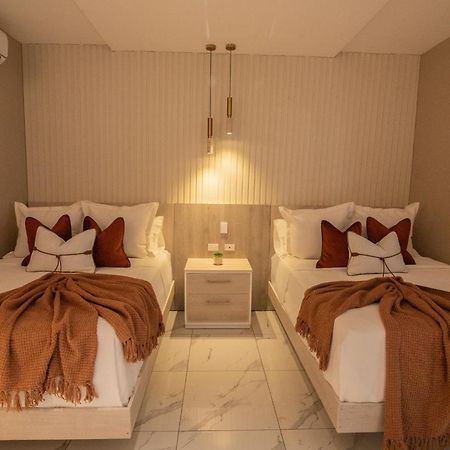Lovera Hotel سانتياغو دي لوس كاباليروس المظهر الخارجي الصورة