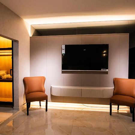 Lovera Hotel سانتياغو دي لوس كاباليروس المظهر الخارجي الصورة