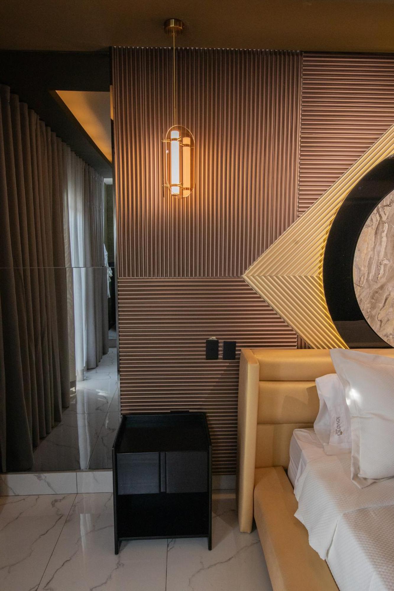 Lovera Hotel سانتياغو دي لوس كاباليروس المظهر الخارجي الصورة