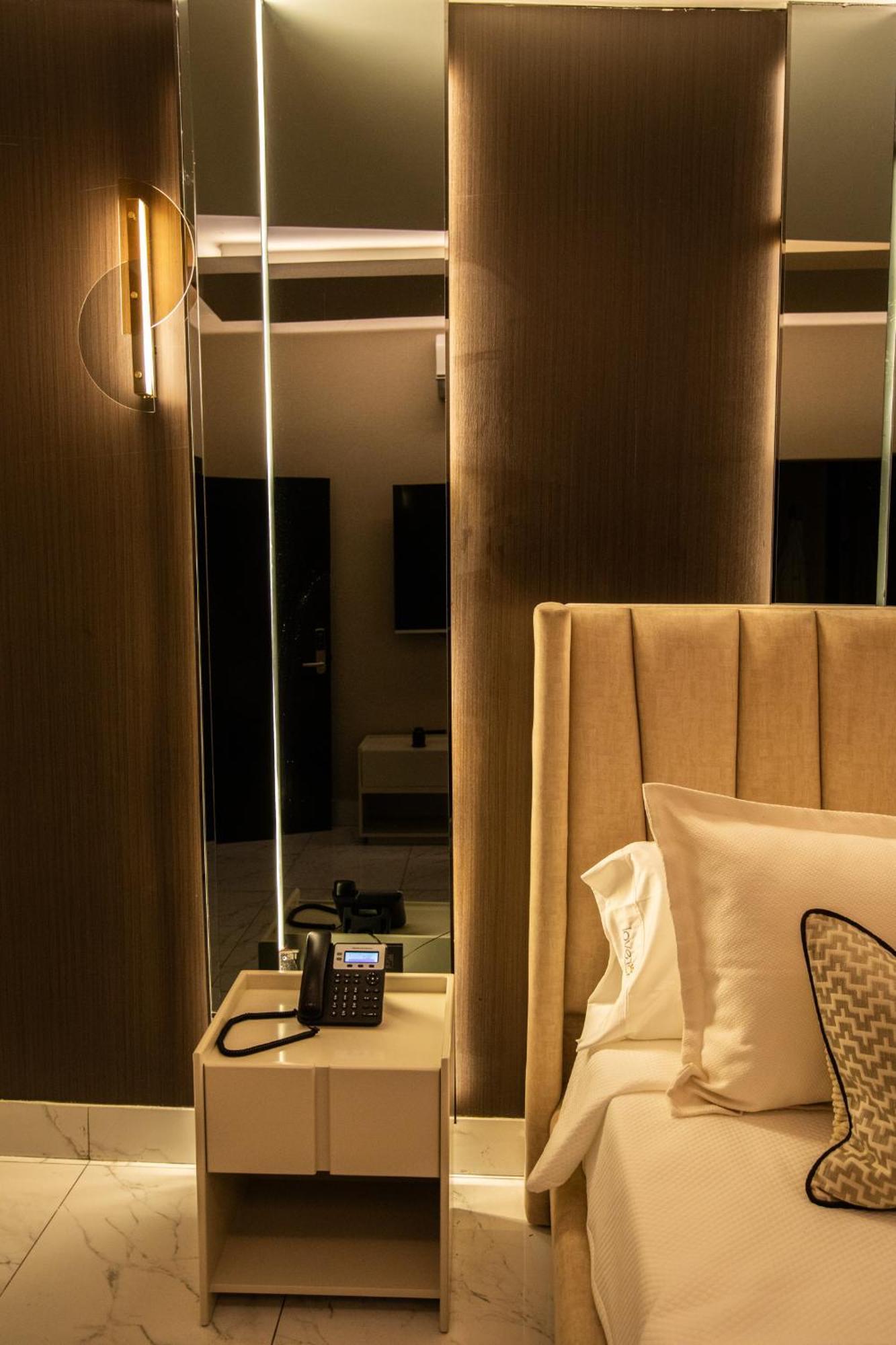 Lovera Hotel سانتياغو دي لوس كاباليروس المظهر الخارجي الصورة